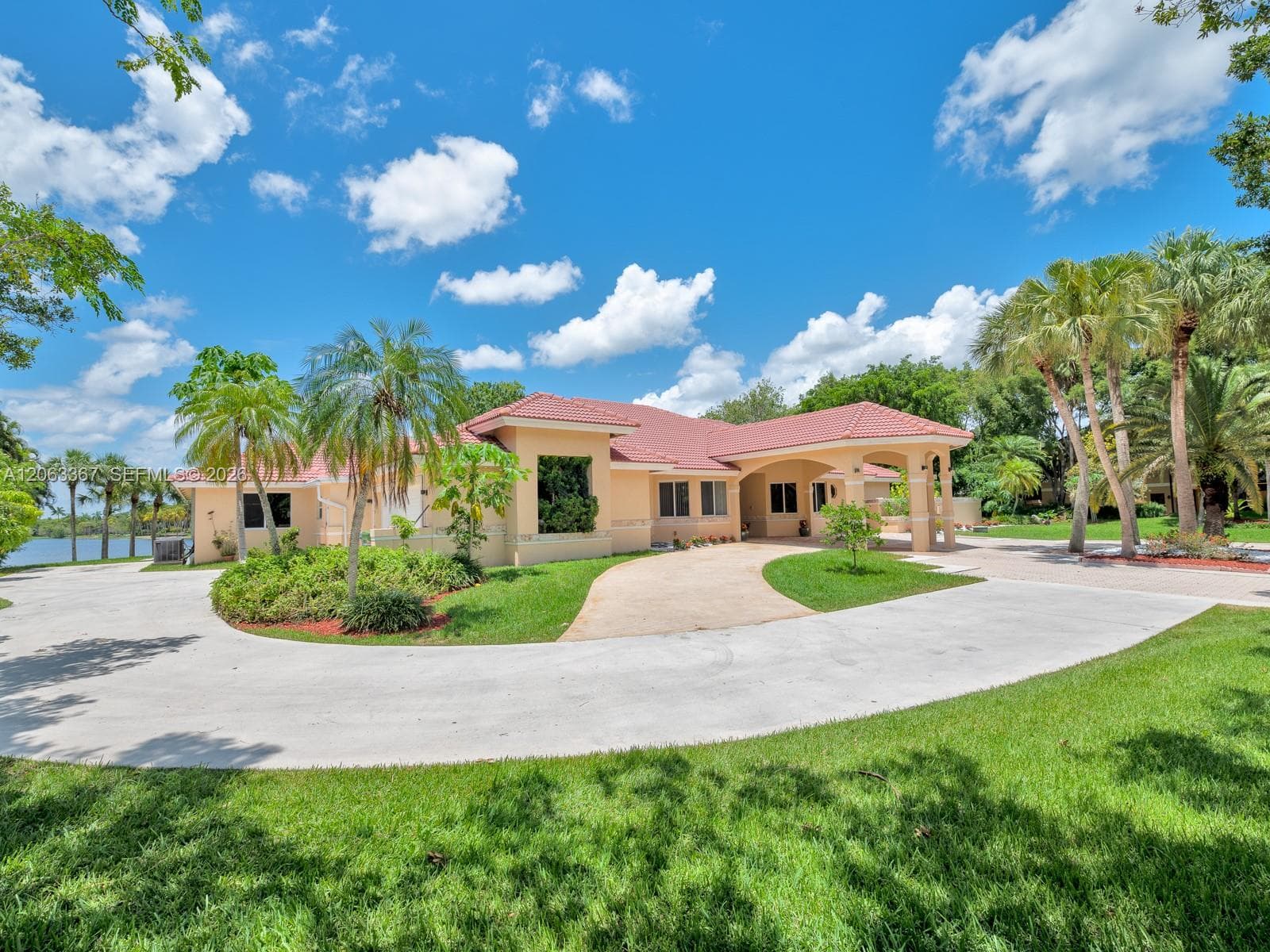 2710 Walkers way, Weston FL 33331 photo 4