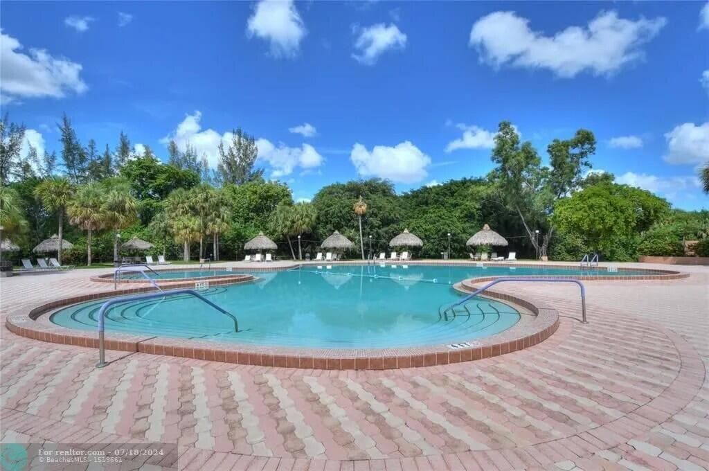 3210 HOLIDAY SPRINGS Boulevard # 2-110, Margate FL 33063 photo 3