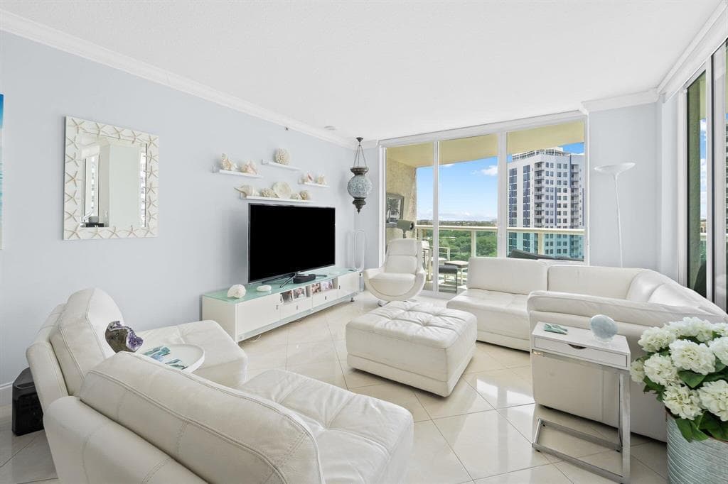 347 N NEW RIVER Drive E # 1004, Fort Lauderdale FL 33301 photo 2