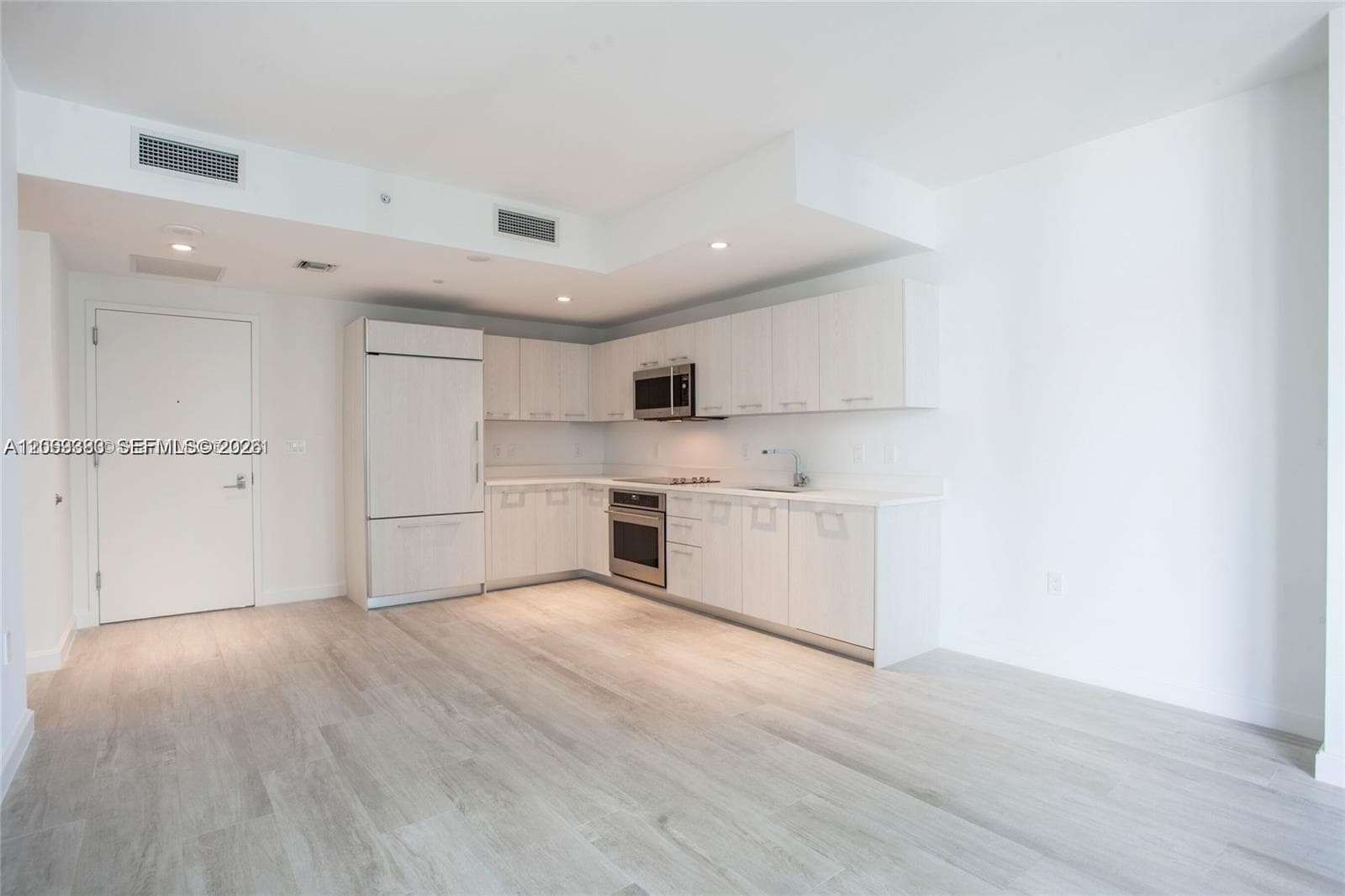 55 SW 9th St # 1907, Miami FL 33130 photo 4