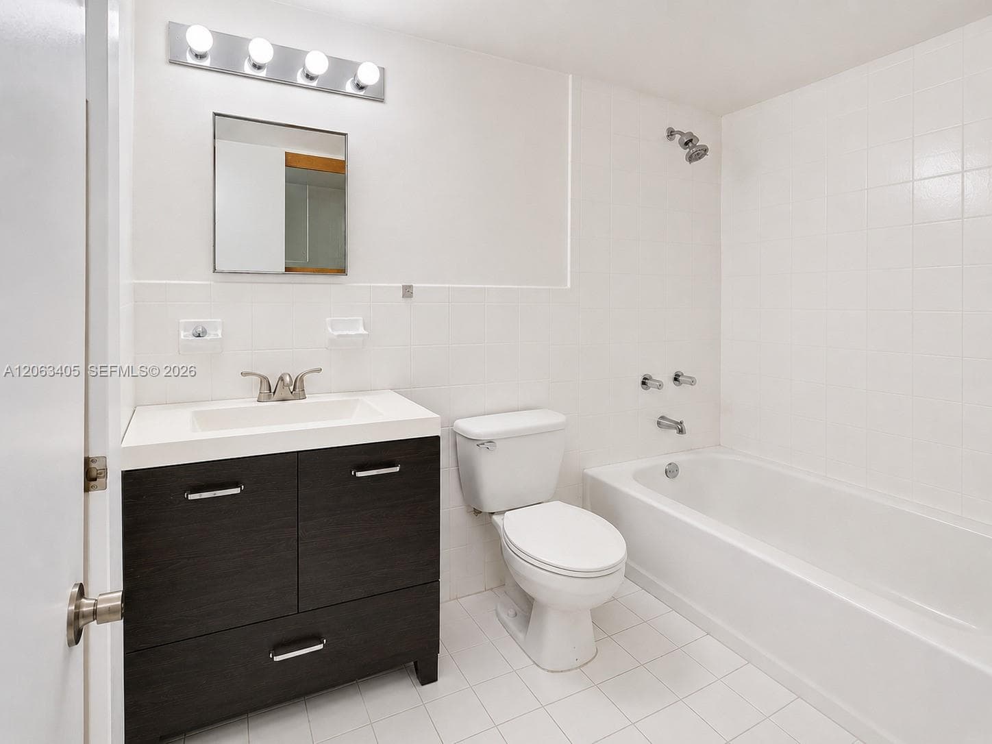 104 SW 9th St # 1403, Miami FL 33130 photo 2