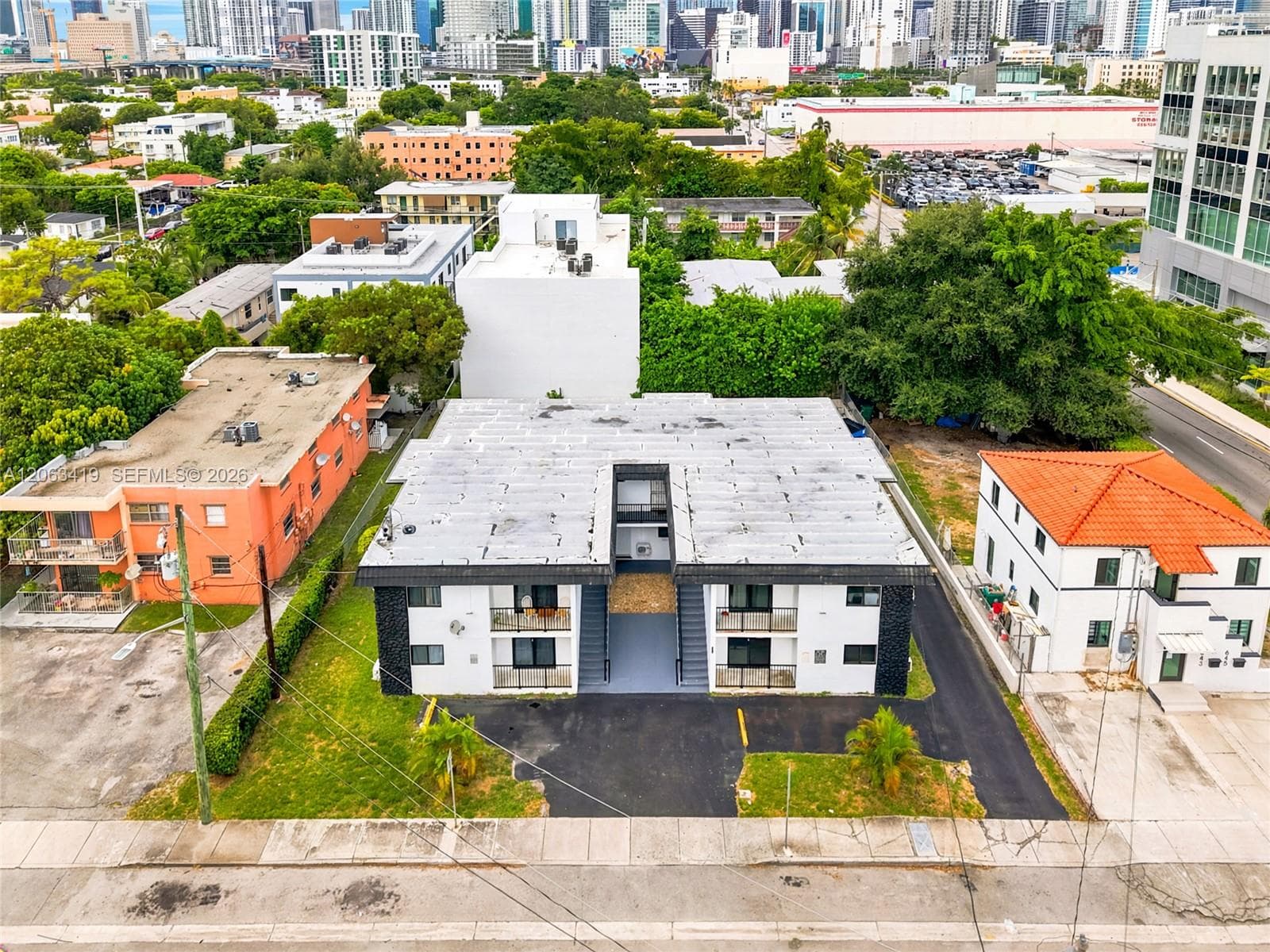 635 SW 7th Ct # APT 4, Miami FL 33130