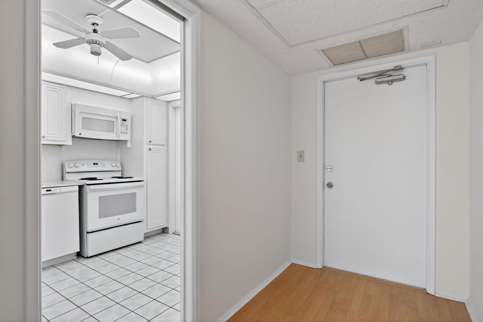 2651 S Palm Aire Drive # 302, Pompano Beach FL 33069 photo 2