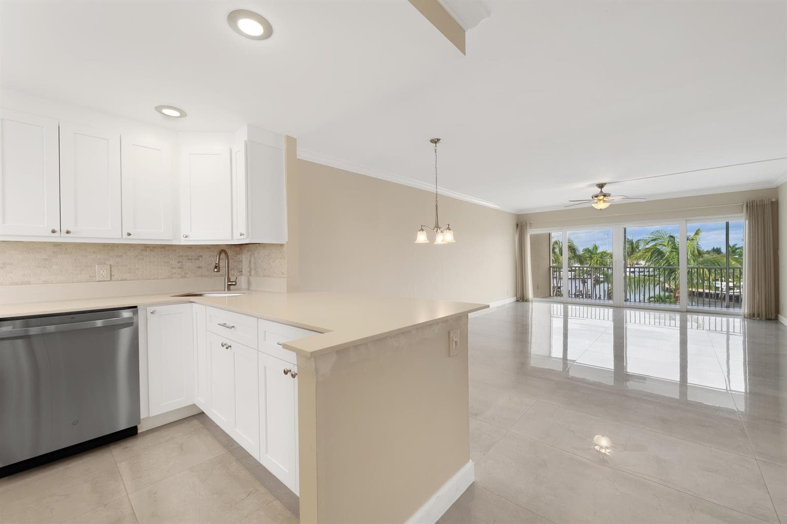 400 N FEDERAL Highway # 408, Deerfield Beach FL 33441 photo 3
