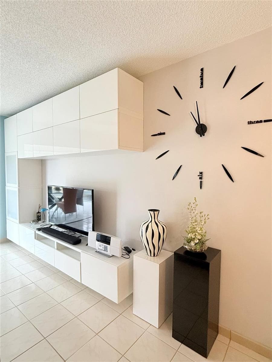5171 W Oakland Park Boulevard # 312, Lauderdale Lakes FL 33313 photo 4