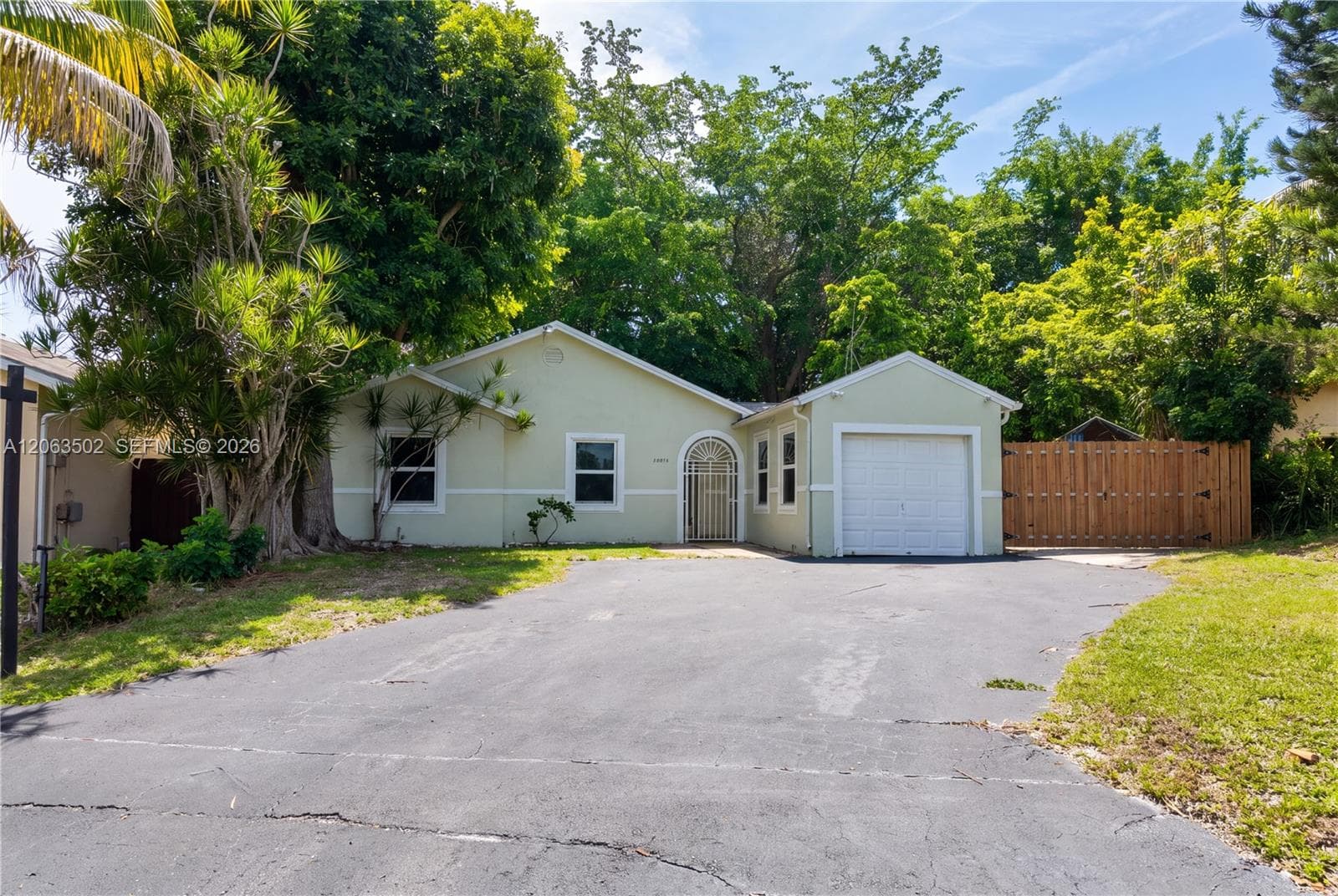 25039 SW 127th Pl, Homestead FL 33032