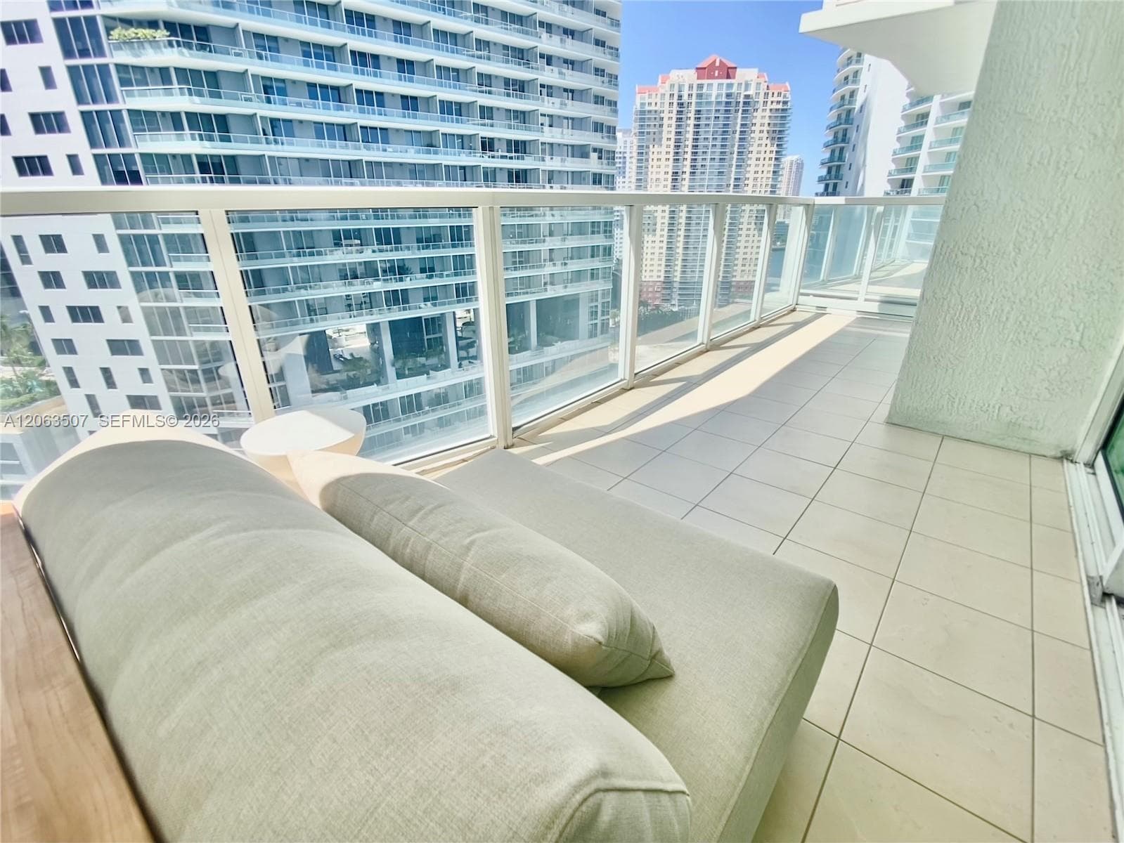Emerald at Brickell photo 4