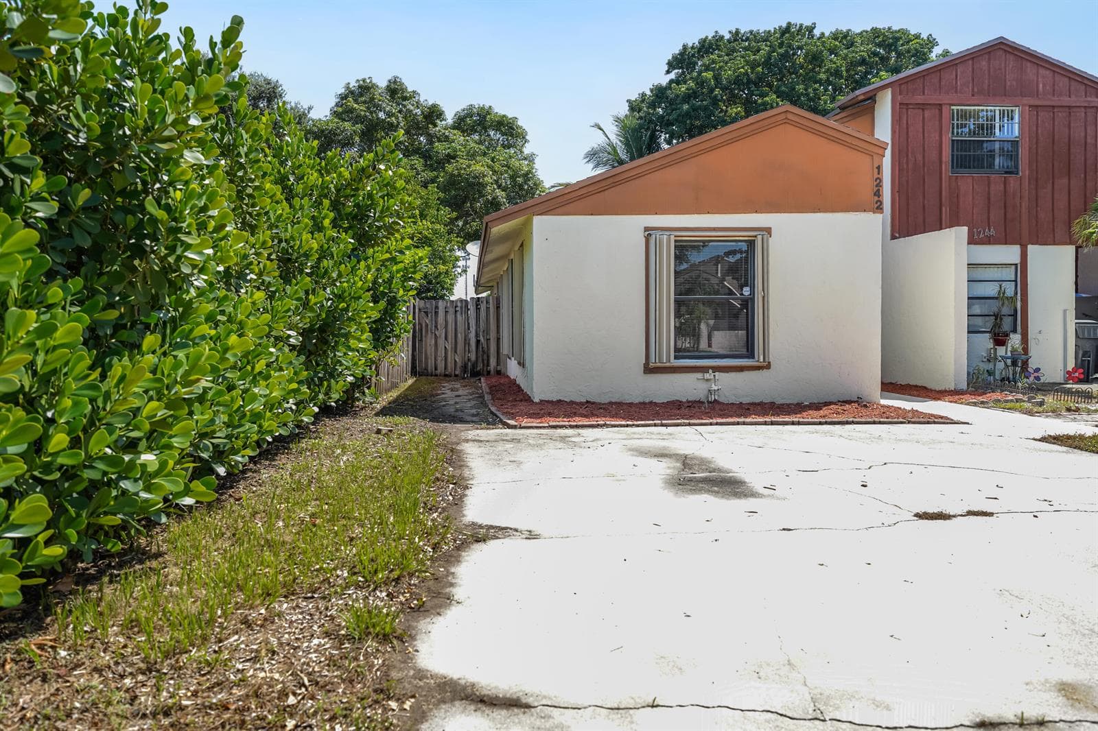 1242 The 12th Fairway, Wellington FL 33414 photo 3