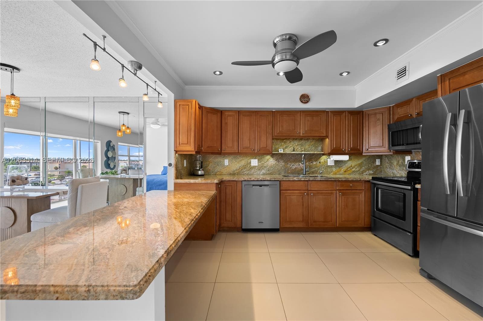 400 Diplomat Pkwy # 704, Hallandale Beach FL 33009 photo 2