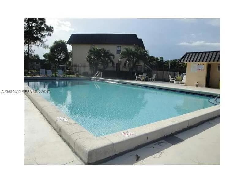 146 NW 91st Avenue, Pembroke Pines FL 33024 photo 4