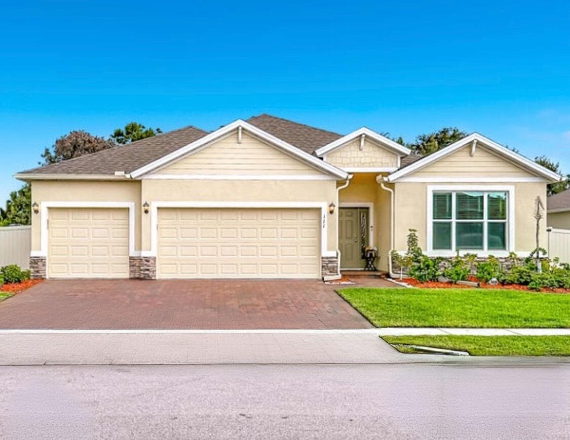 111 52ND Square, Vero Beach FL 32968 photo 3