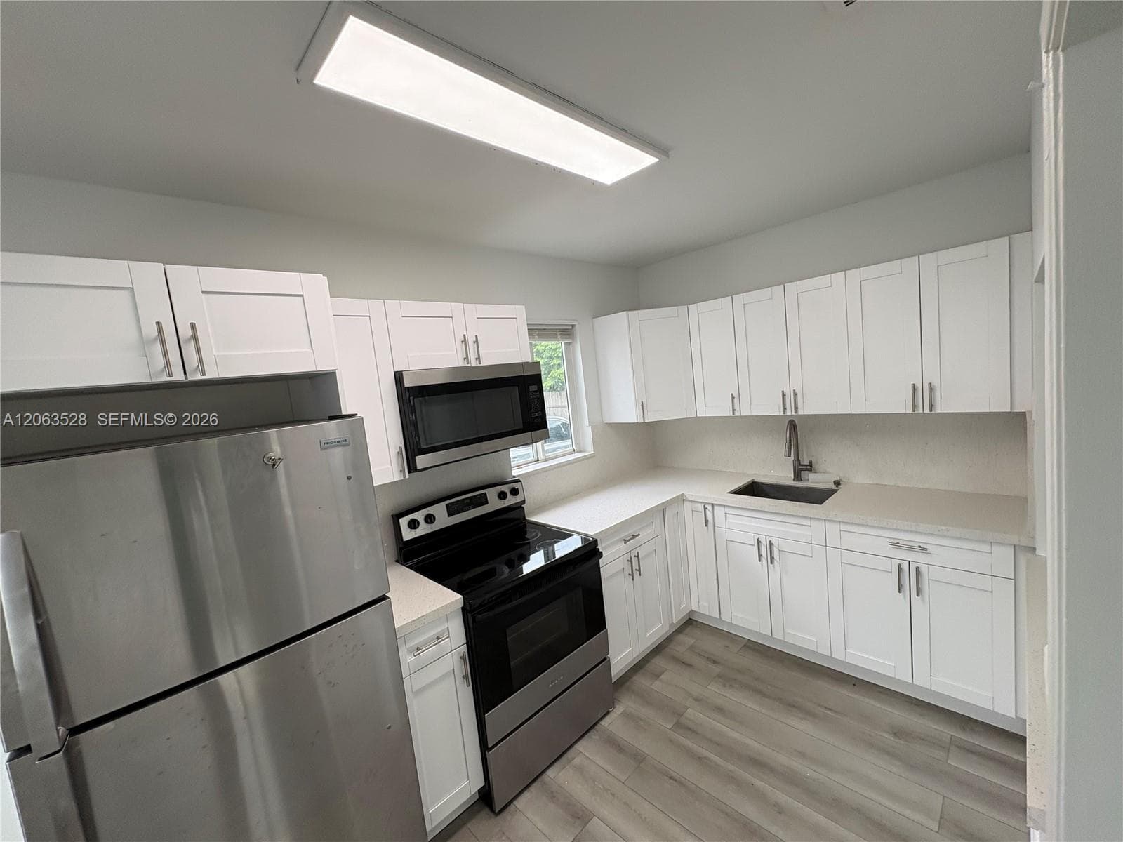 10417 NW 6th Ave # Front, Miami, FL 33150 photo 4