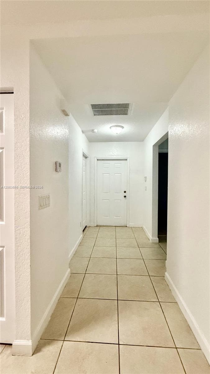 1018 Foster Rd, Hallandale Beach FL 33009 photo 3