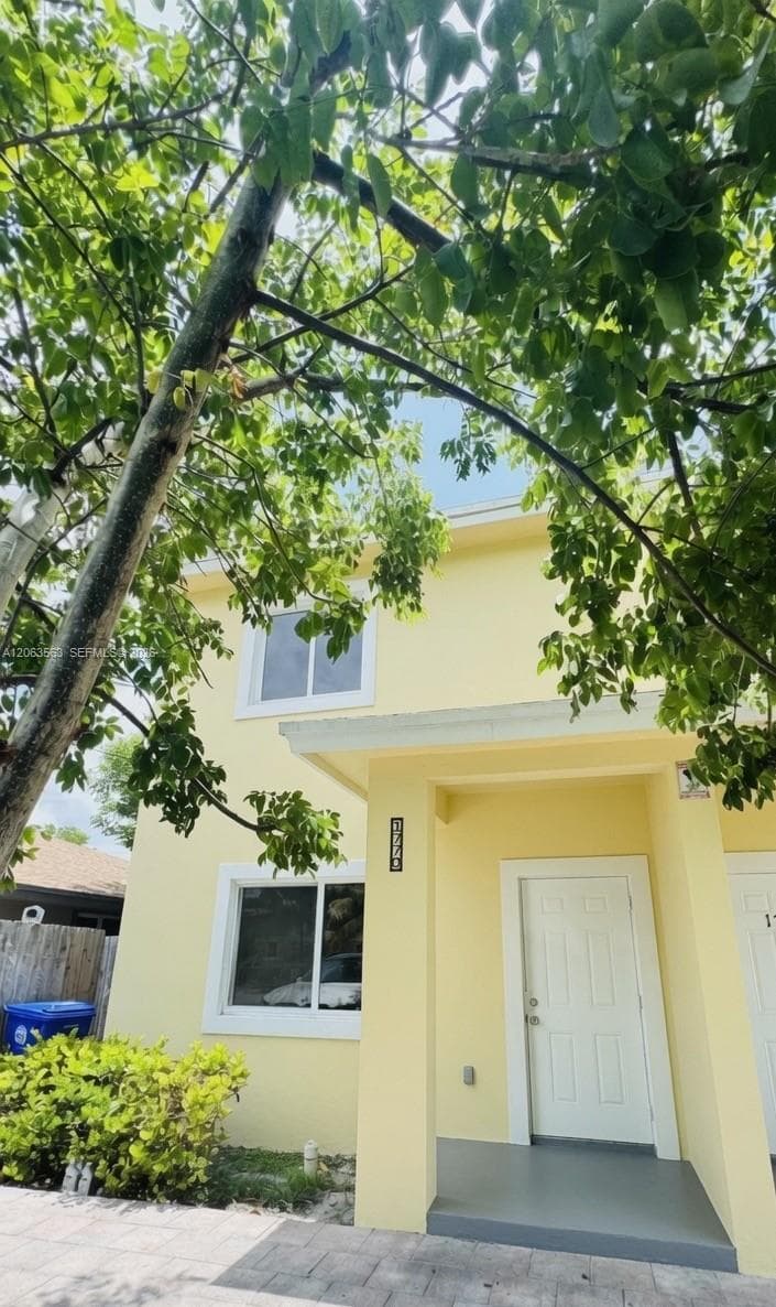 1770 NW 55th St # 1, Miami FL 33142 photo 2