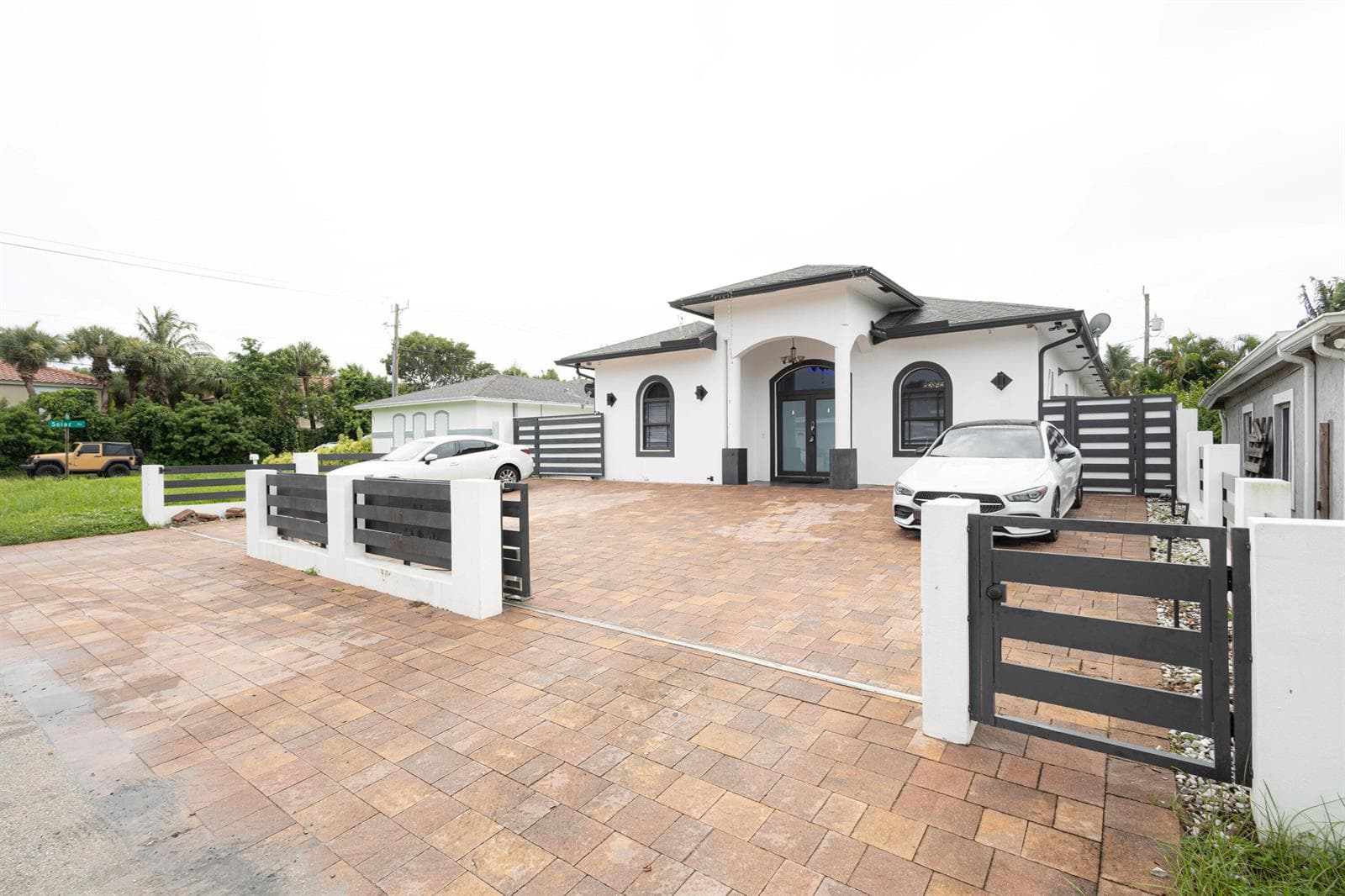 725 Mercury Street Street, West Palm Beach FL 33406 photo 2