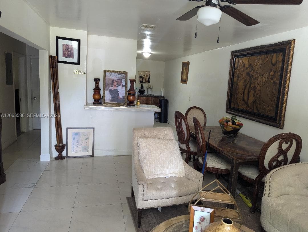 3206 SW 47th Ave, West Park FL 33023 photo 3