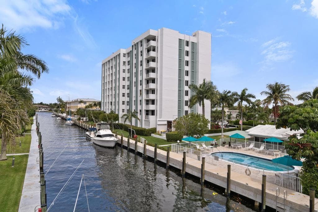 3210 SE 10th Street # 4a, Pompano Beach FL 33062 photo 2