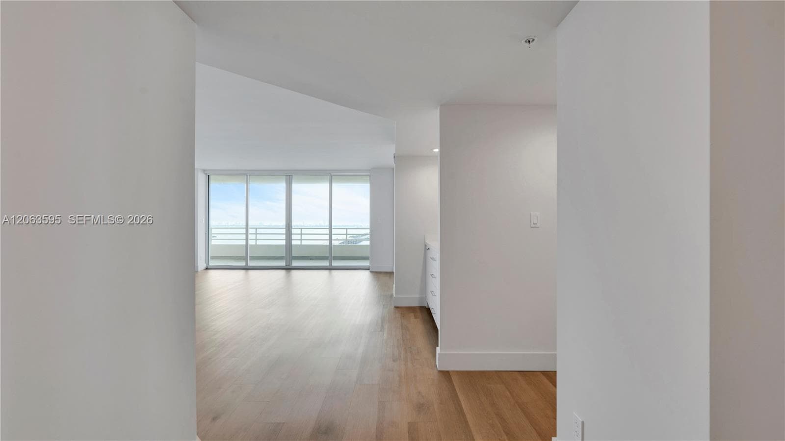 555 NE 34th St # 1801, Miami FL 33137 photo 3