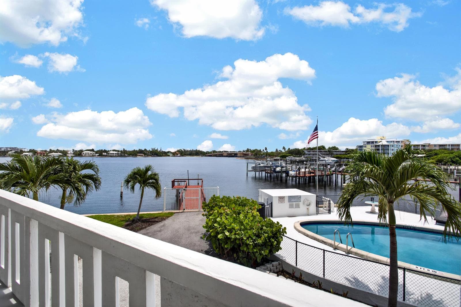 231 E Lantana Road # 204, Lantana FL 33462