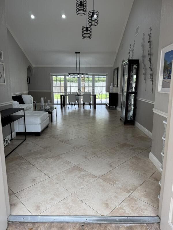 16820 NW 80th Court, Hialeah FL 33016 photo 4