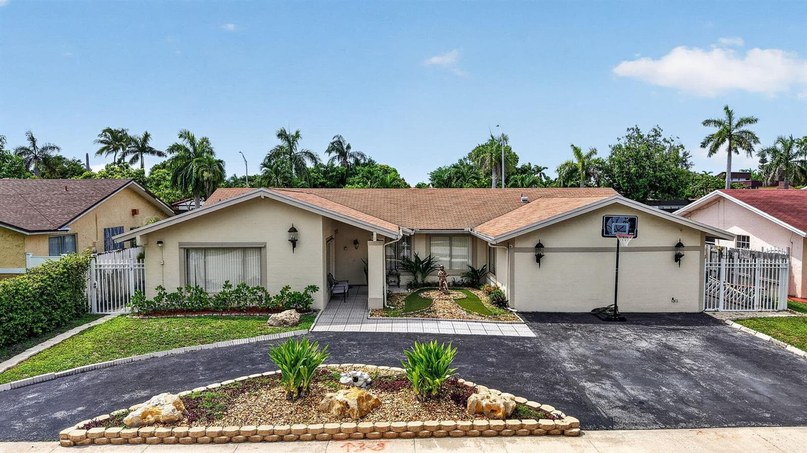910 NE 205TH Street, Miami FL 33179 photo 5