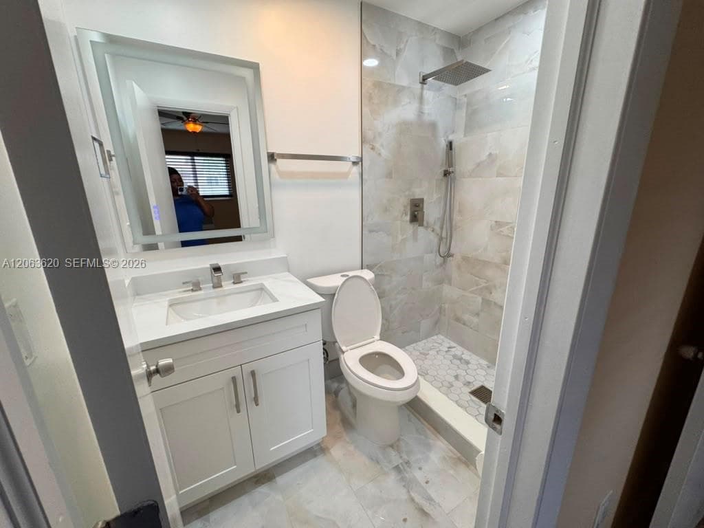 18331 NW 2nd Ct, Miami Gardens FL 33169 photo 2