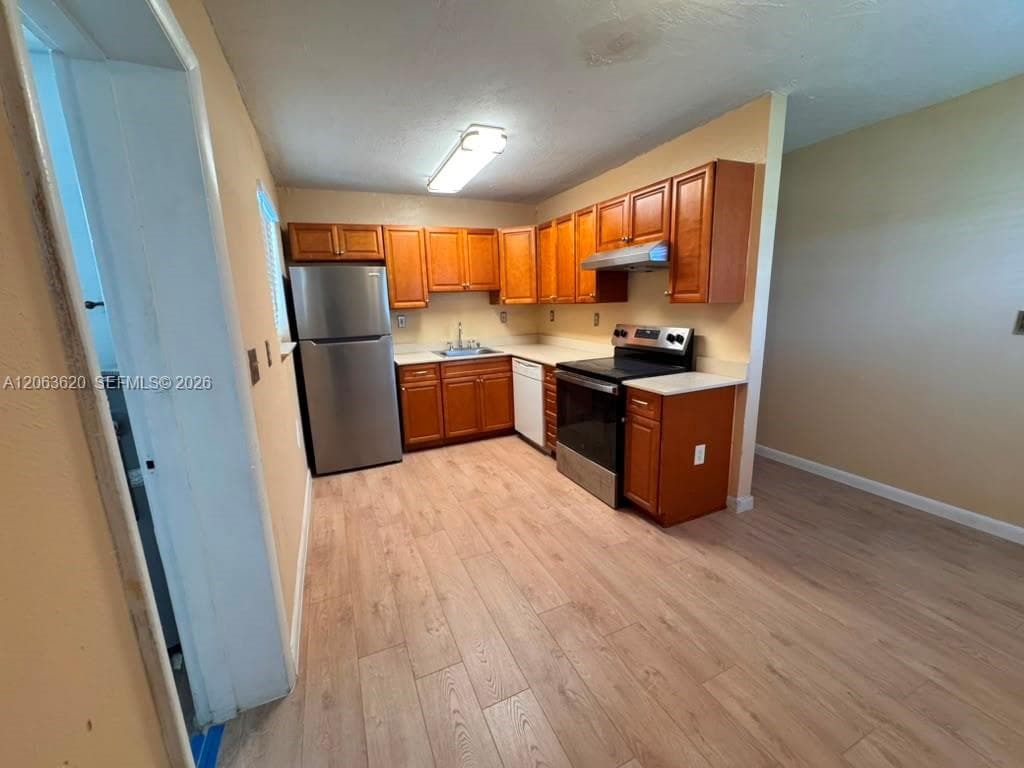 18331 NW 2nd Ct, Miami Gardens FL 33169 photo 3