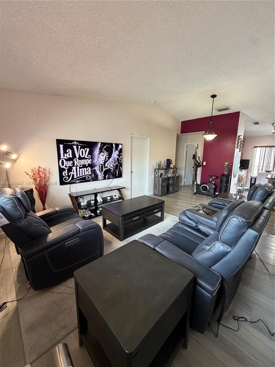 7878 W 29th Ln # 202, Hialeah FL 33018 photo 4