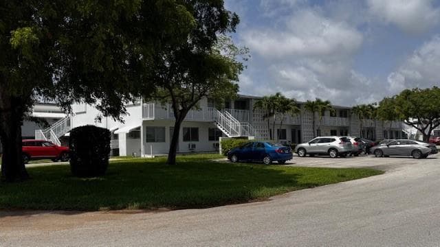 2020 NE 51st Court # 101, Fort Lauderdale, FL 33308 photo 3