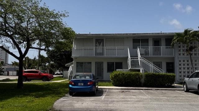 2020 NE 51st Court # 101, Fort Lauderdale, FL 33308