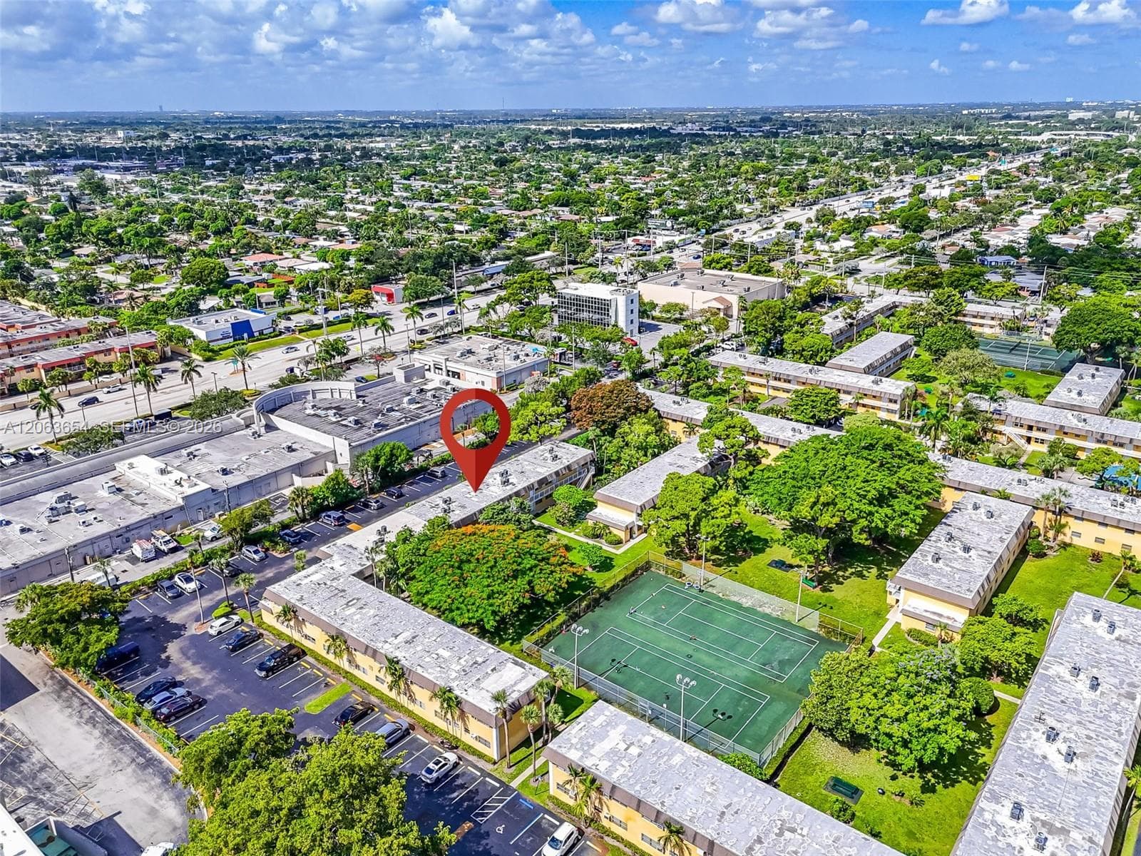 5168 NE 6th Ave # 416, Oakland Park FL 33334