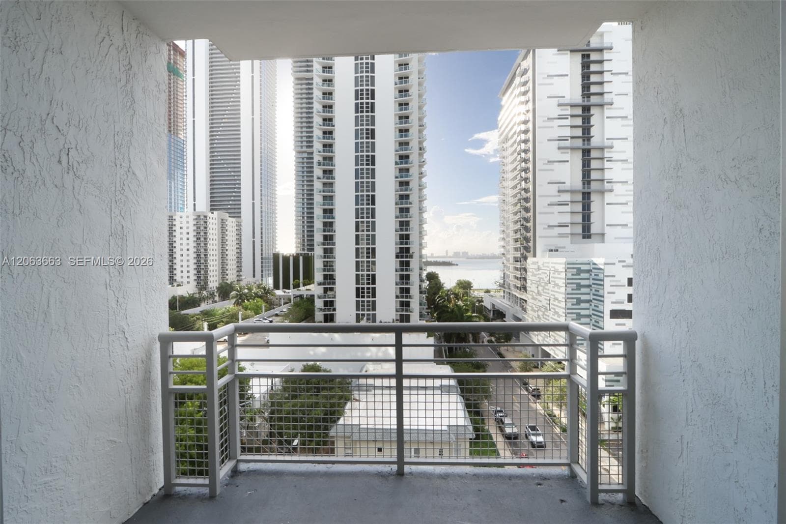 2200 NE 4th Ave # 802, Miami, FL 33137 photo 3