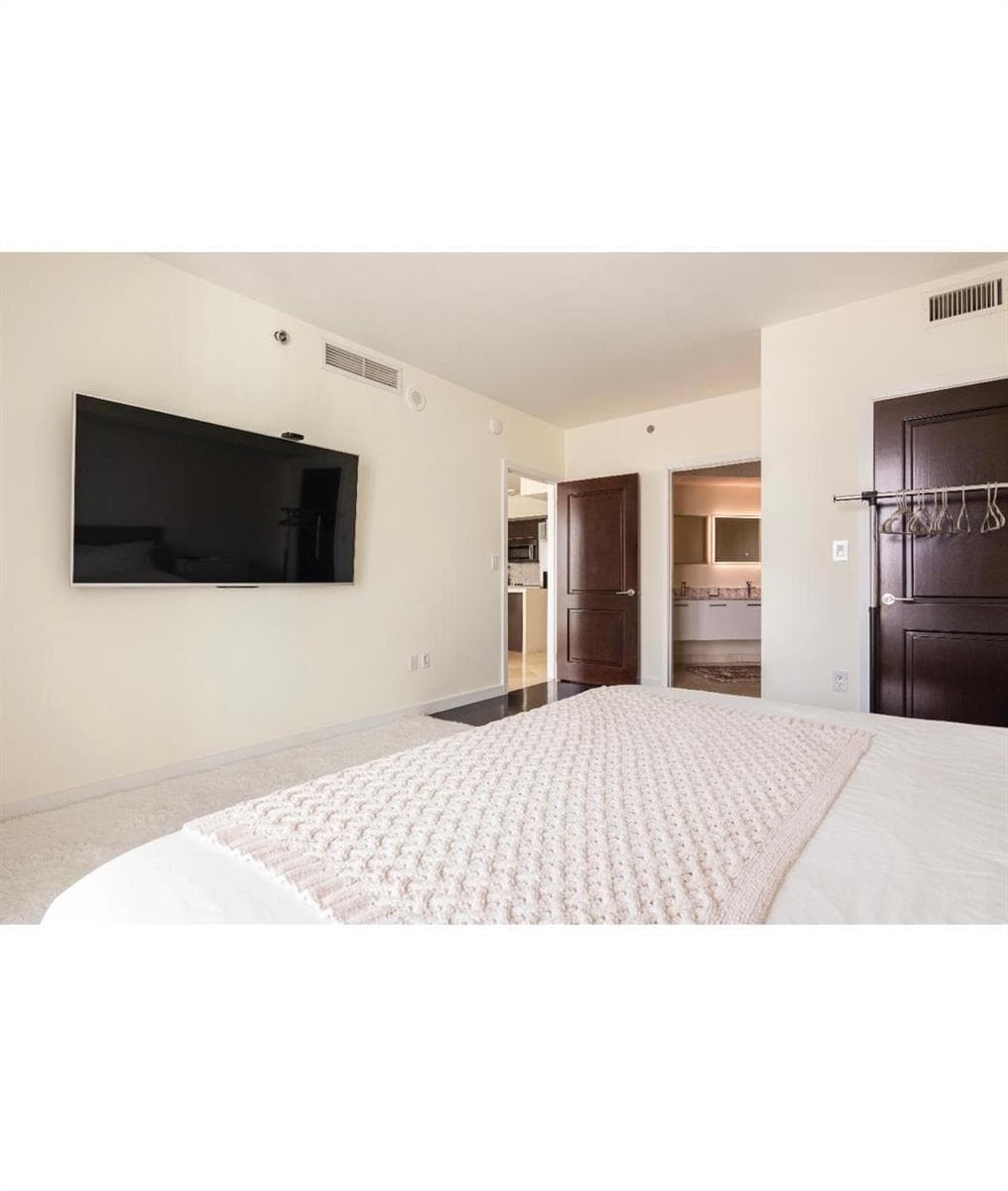 55 SE 6th Street # 4007, Miami FL 33131 photo 4