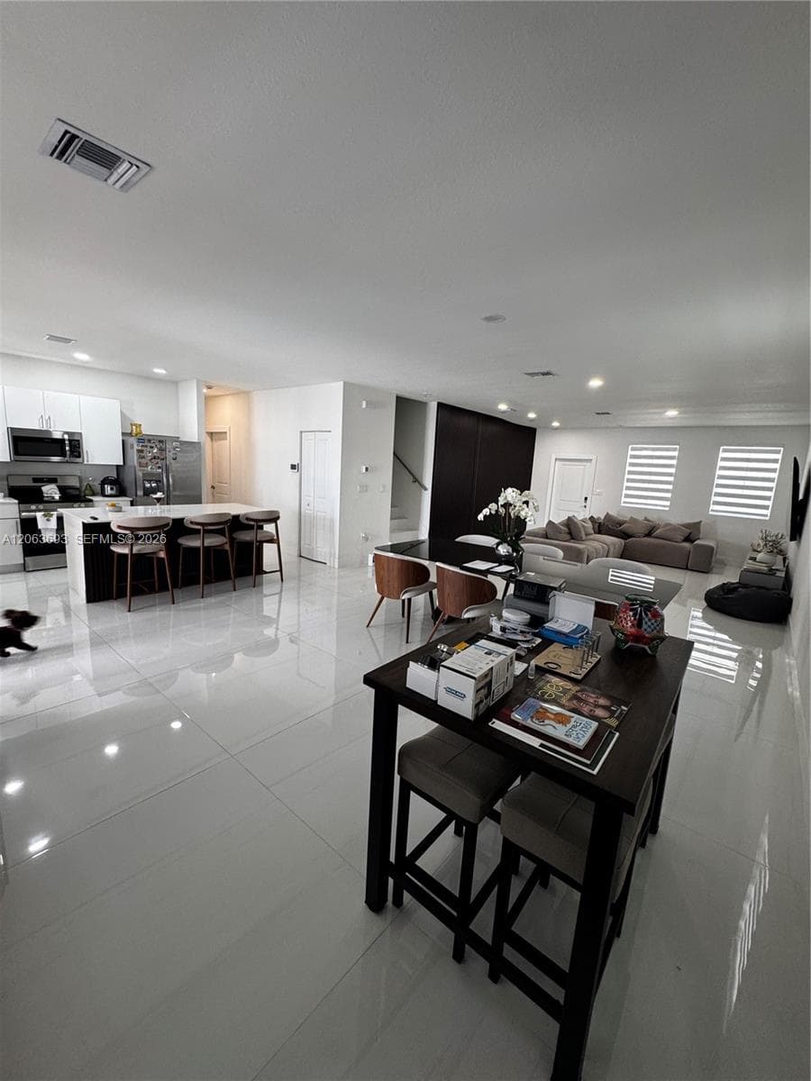 18618 SW 136th Ct, Miami FL 33177 photo 4