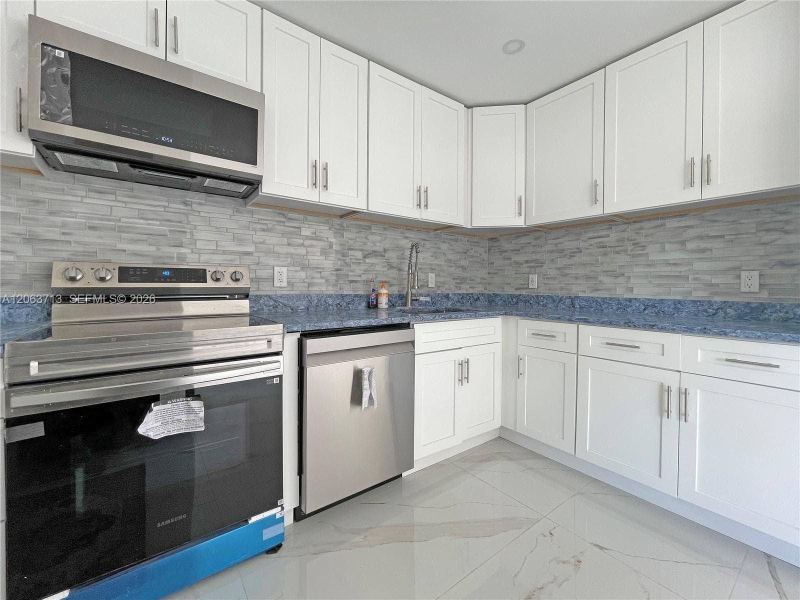 1606 NW 12th Ave, Fort Lauderdale FL 33311 photo 2