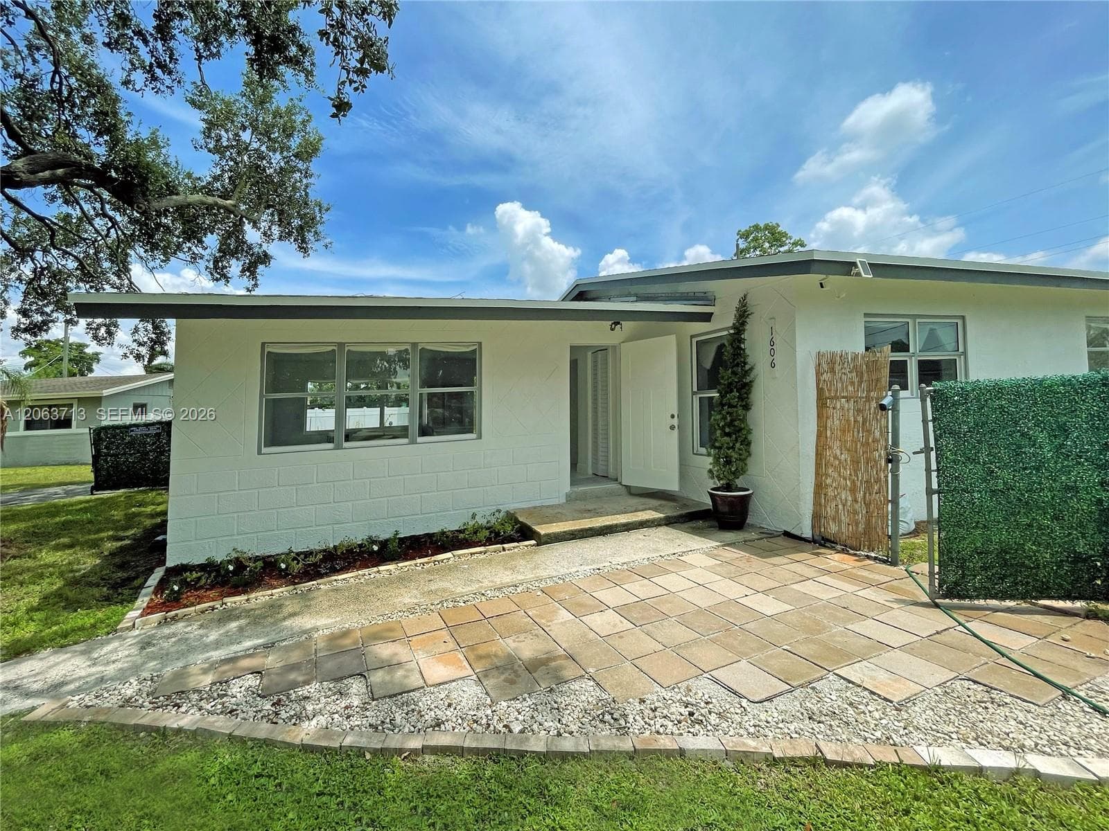1606 NW 12th Ave, Fort Lauderdale FL 33311 photo 3