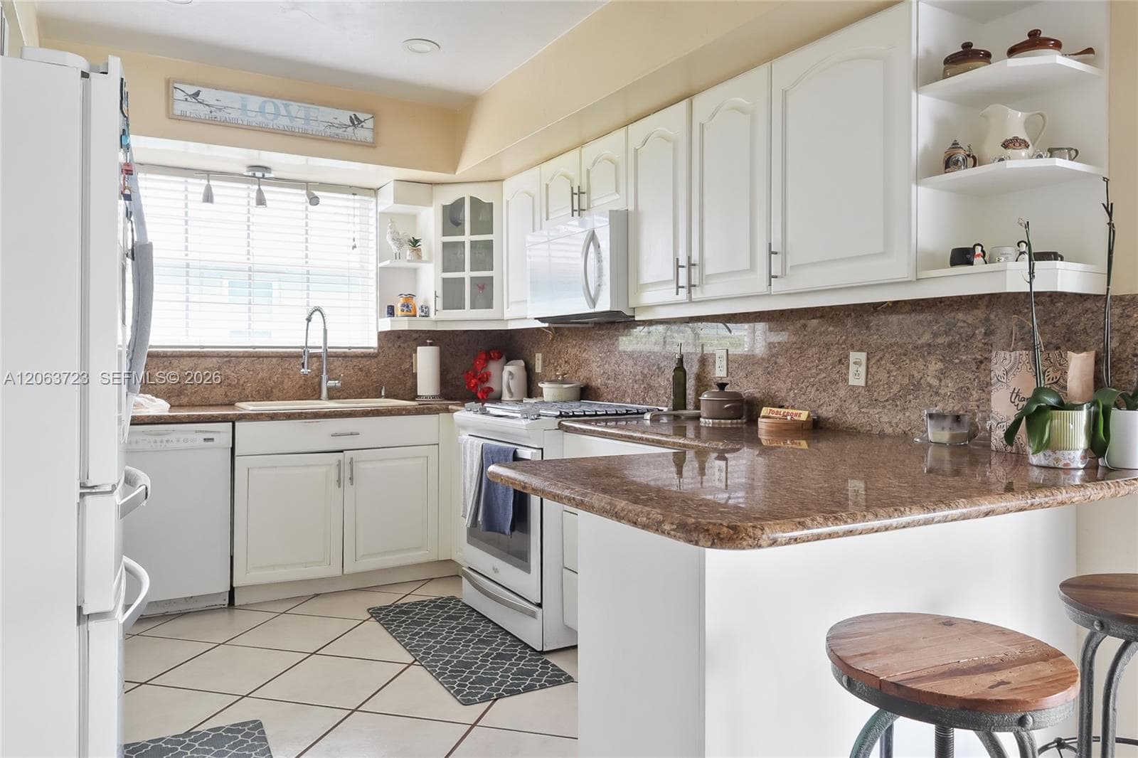 8121 SW 204th St, Cutler Bay FL 33189 photo 4