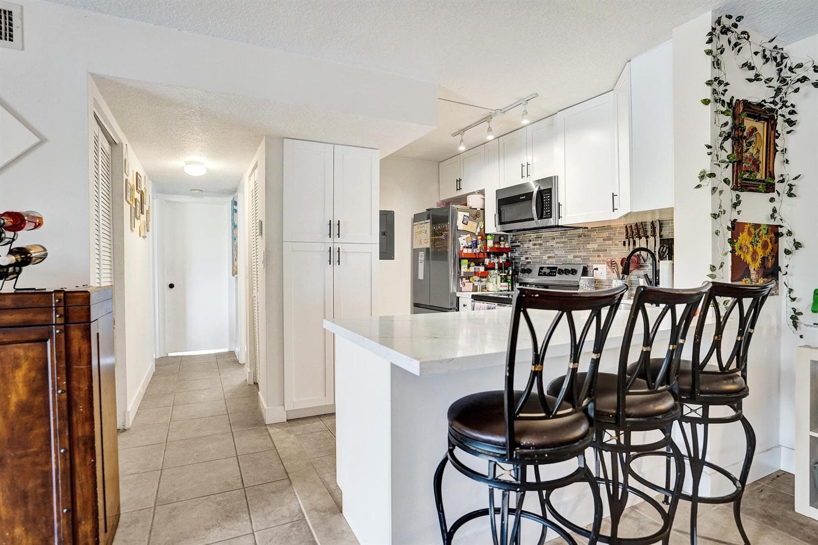 629 Sea Pine Way # A1, FL 33415 photo 2