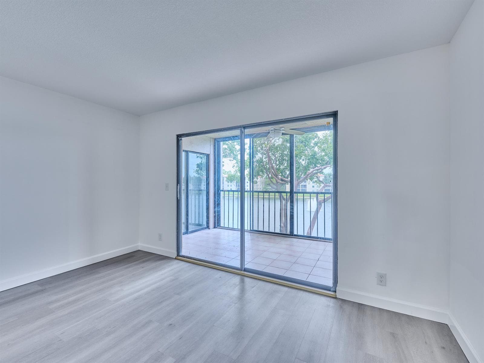 6193 Pointe Regal Circle # 306, Delray Beach FL 33484 photo 3