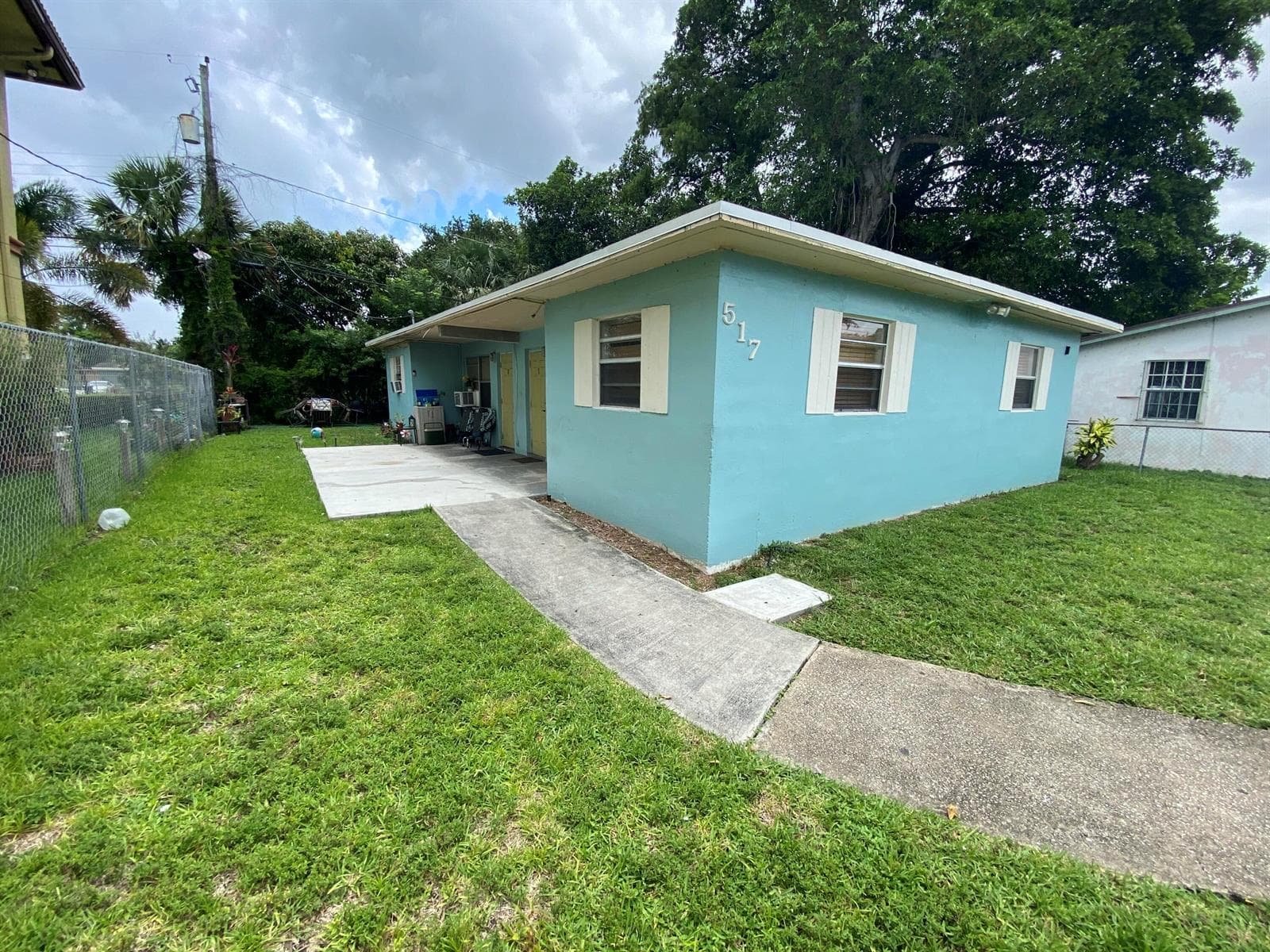517 NW 15th Terrace, Fort Lauderdale FL 33311 photo 2