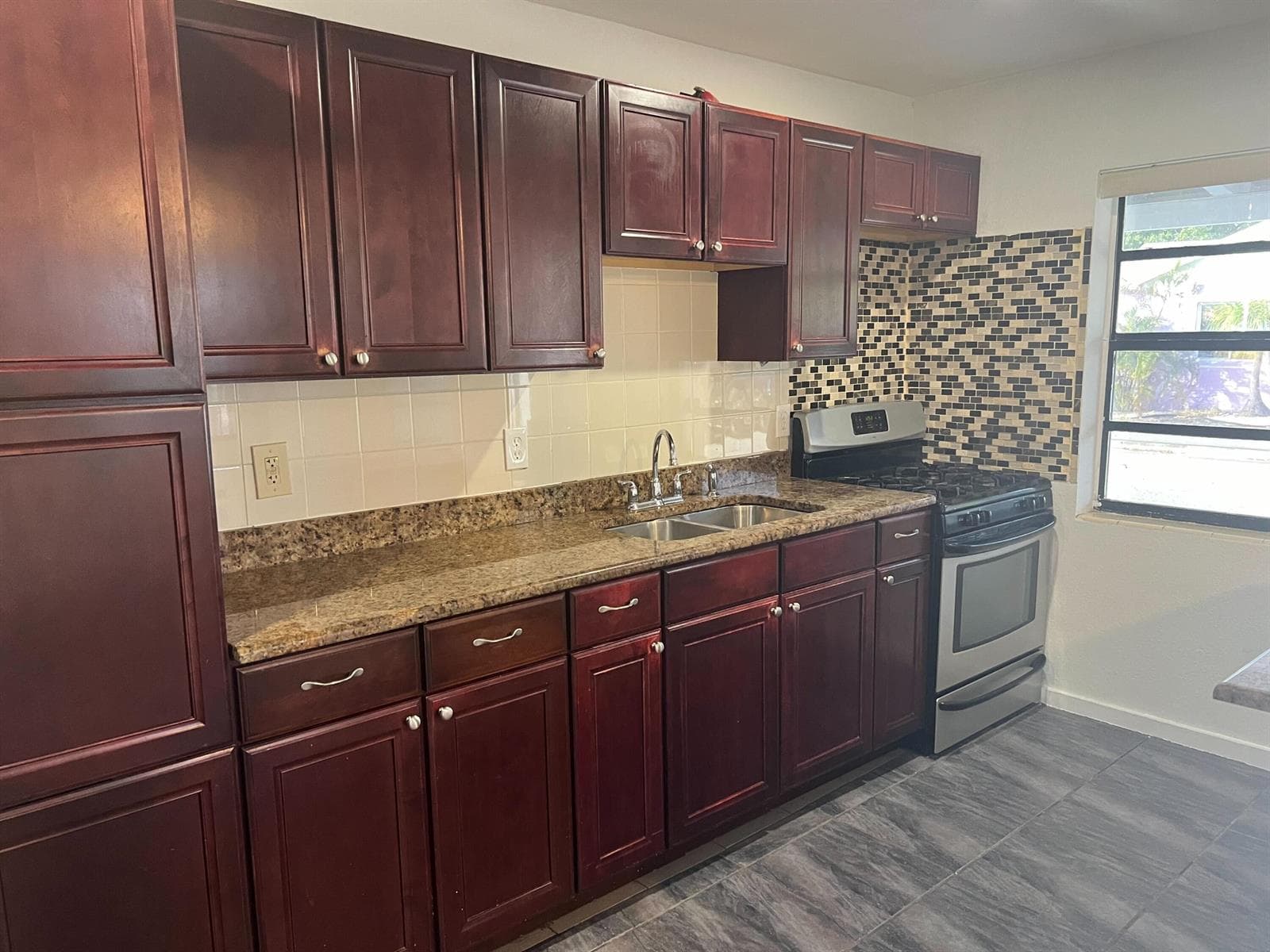 1202 S M Street, FL 33460 photo 5