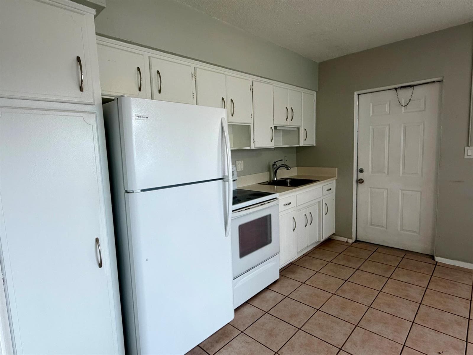 3041 NE 20TH Terrace # 4, Fort Lauderdale, FL 33306 photo 2