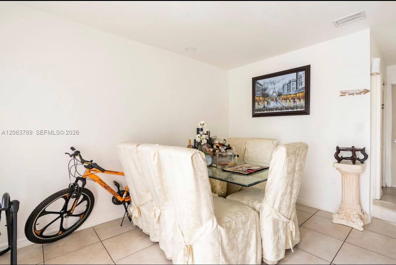 925 SW 8th St # A, Hallandale Beach FL 33009 photo 4