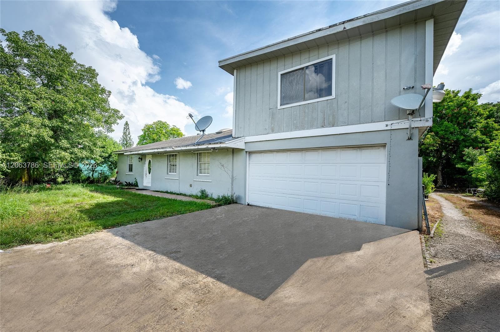 155 SW 16th Ter, Homestead FL 33030 photo 2