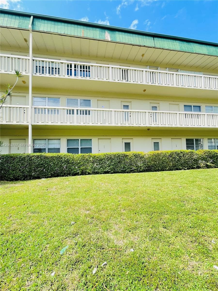 1420 Atlantic Shores Blvd # 130, Hallandale Beach FL 33009 photo 2