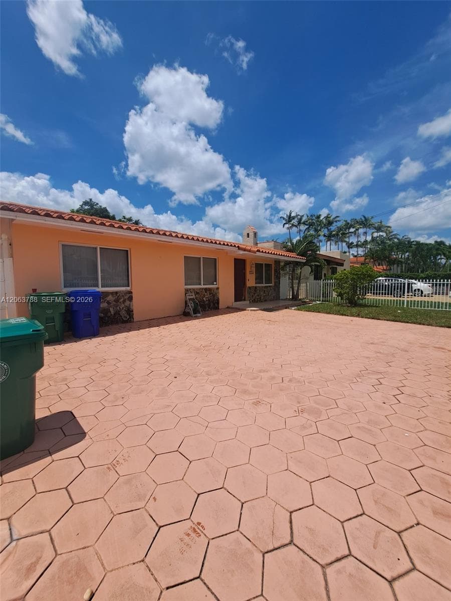 3062 SW 14th St, Miami FL 33145 photo 3