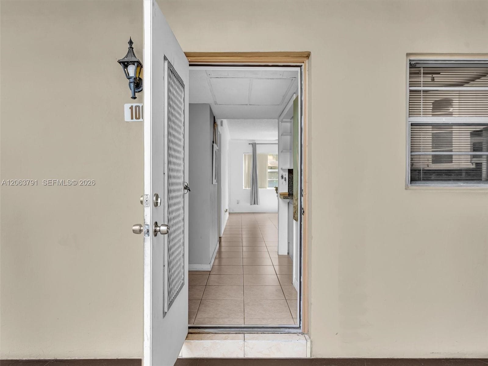 5001 W Oakland Park Blvd # 106, Lauderdale Lakes, FL 33313 photo 2
