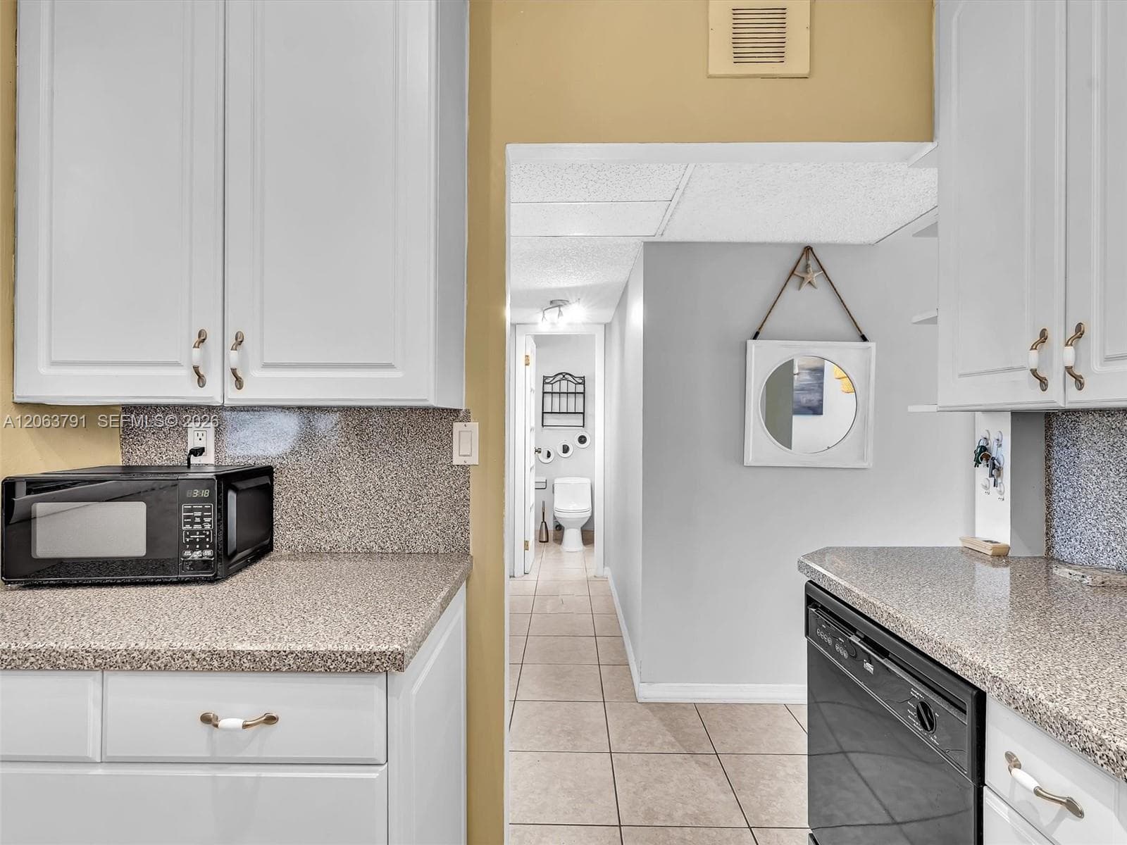 5001 W Oakland Park Blvd # 106, Lauderdale Lakes, FL 33313 photo 4