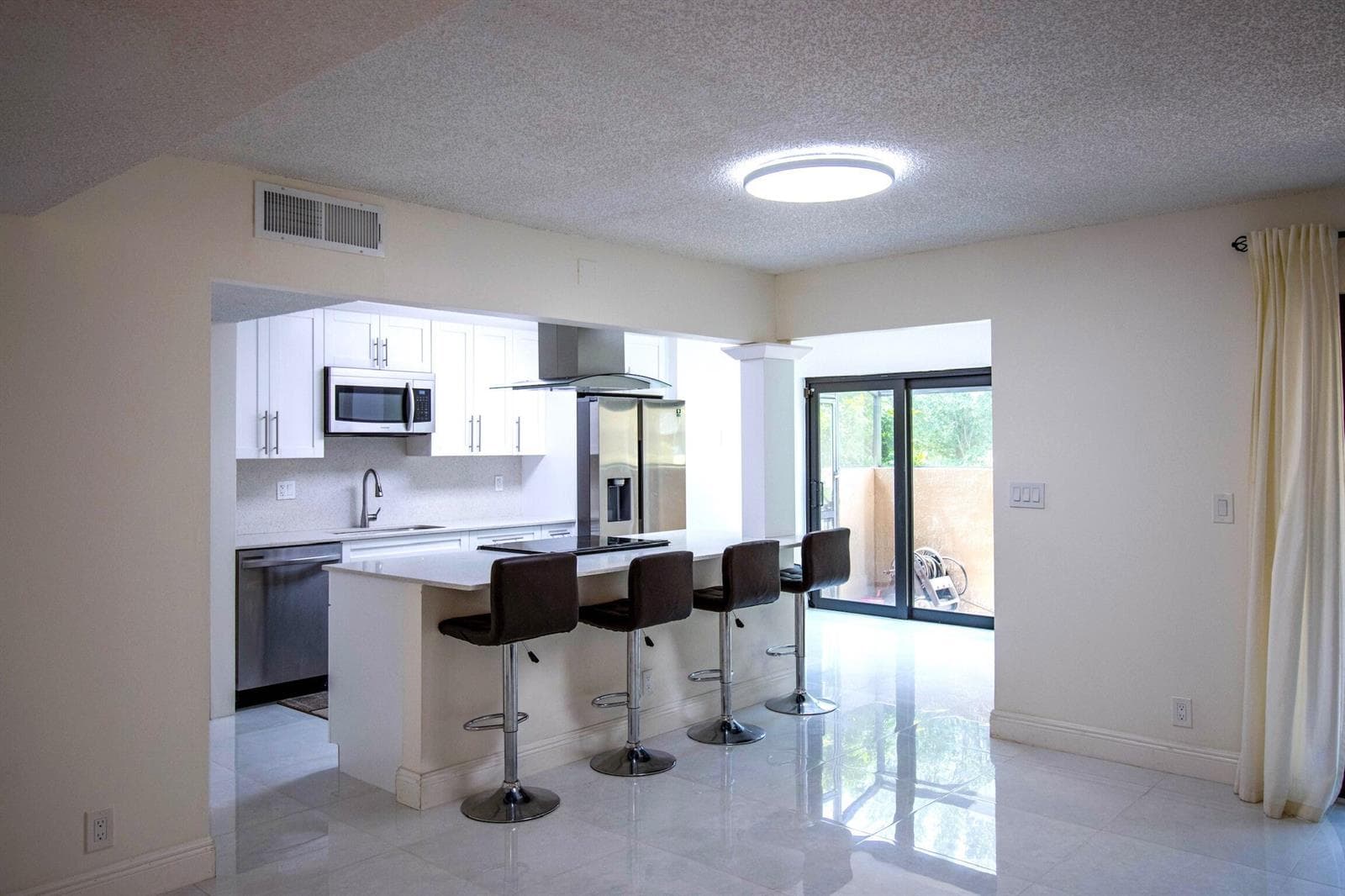 3810 NW 23RD Court, Coconut Creek FL 33066 photo 2