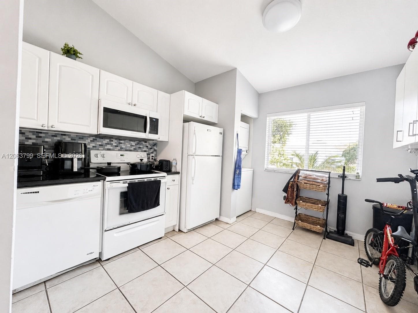 7830 NW 6th St # 204, Pembroke Pines FL 33024 photo 3
